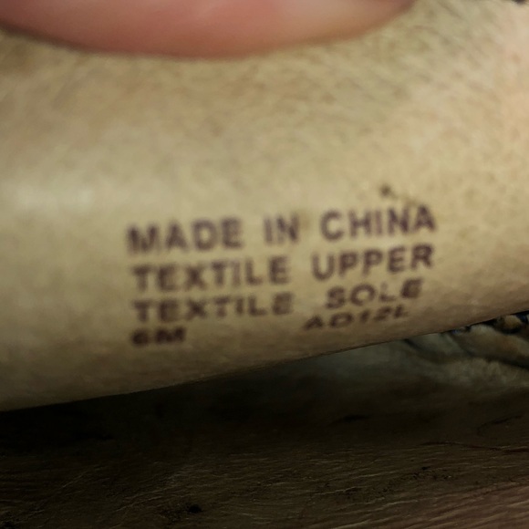 Authentic Michael Kors Flats - Picture 6 of 6